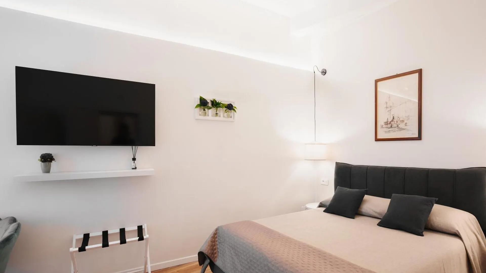 Pax Apartment Rom