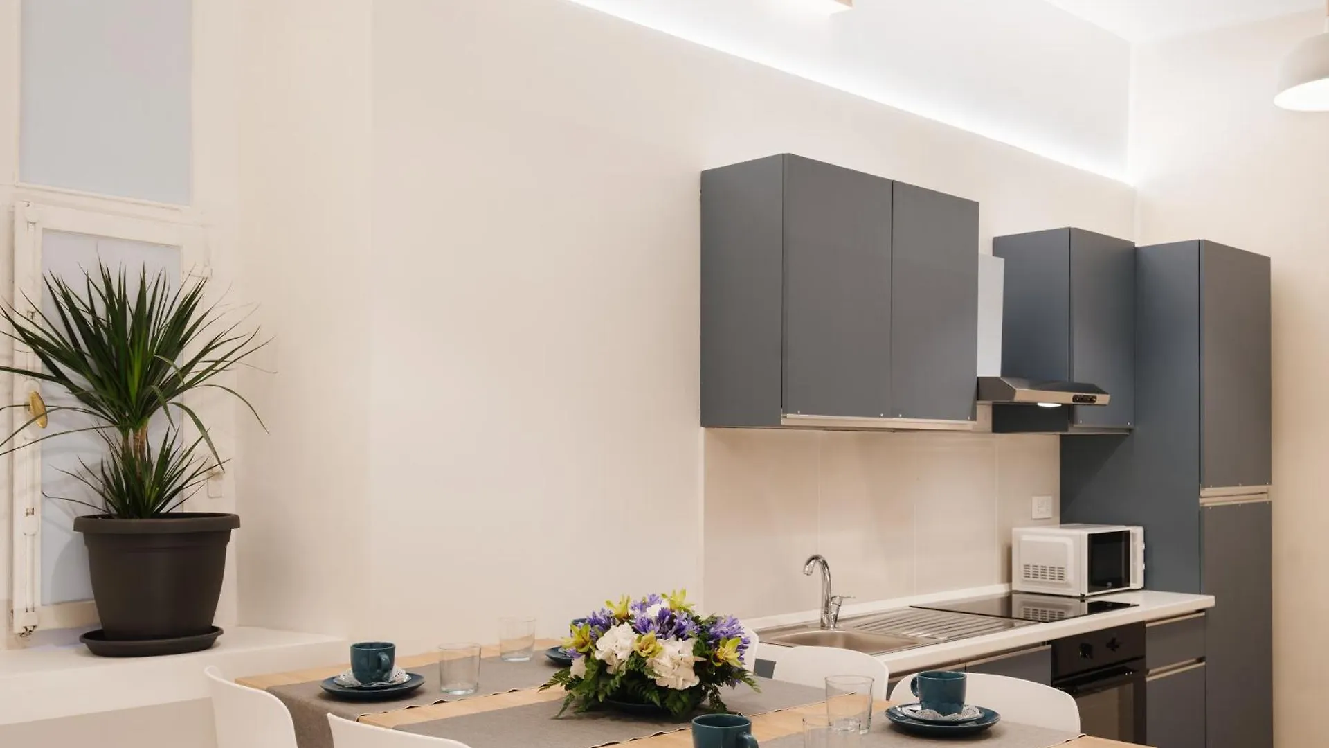 Pax Apartment روما